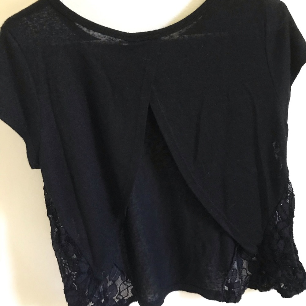 T-shirt - Picture 2 of 2